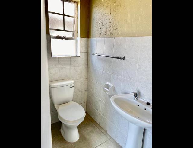 2 BEDROOM PROPERTY TO RENT IN SONNEVELD